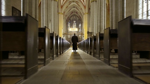 [AR02555-001] Himmel, was trennt sie eigentlich noch?