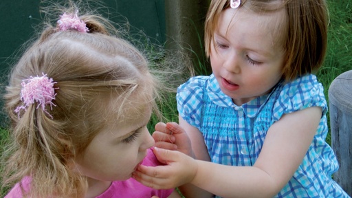 [AR02893-001] Schlüssel zum Leben – Religiöse Erfahrungen in der Krabbelstube